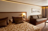  DELUXE DBL   SUITE HOTEL