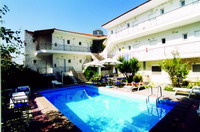Отель OLYMPIA APARTMENTS(APART), фотография 02; Территория отеля