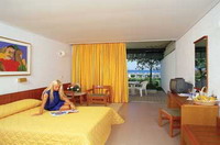  KONTOKALI BAY RESORT & SPA(5*),  06;  