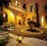  CASA DELFINO SUITES(4*+),  01; 