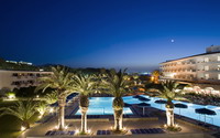 Отель MITSIS RAMIRA BEACH RESORT(4*), фотография 03; Pool View at Night