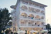 Отель STRASS(3*), фотография 01; Внешний вид отеля
